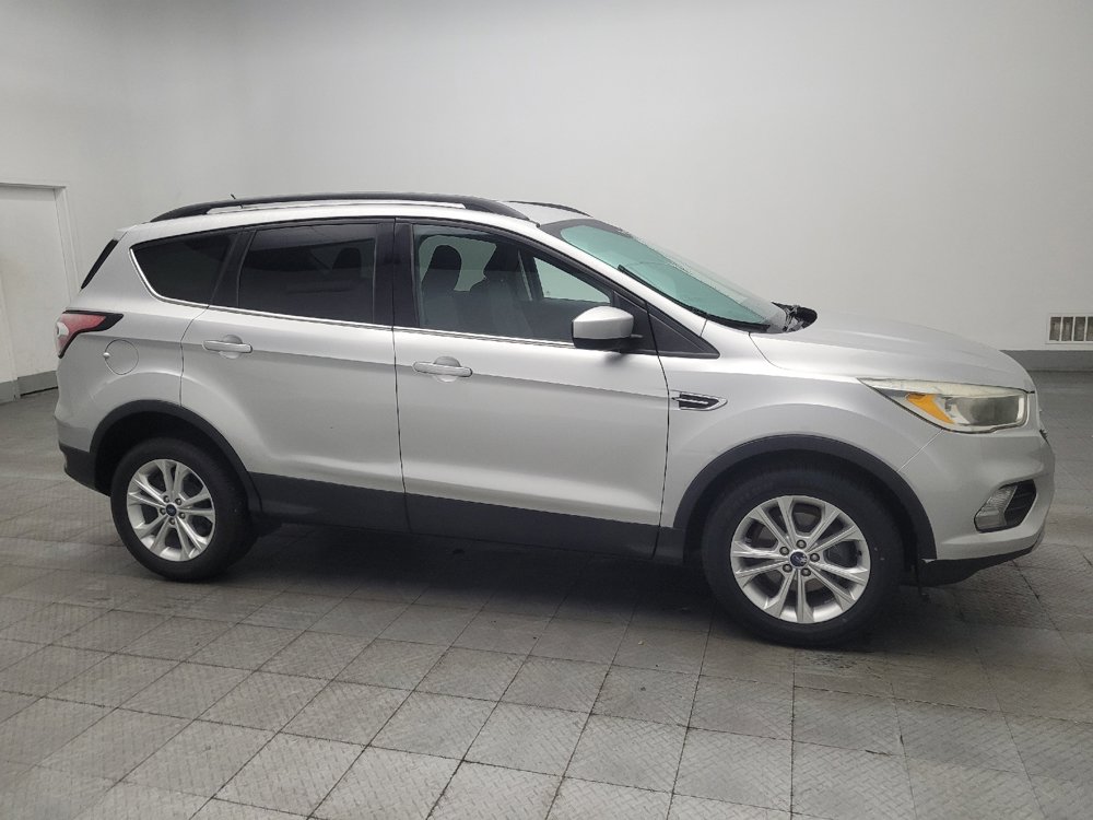 Used 2018 Ford Escape SE FWD image 11