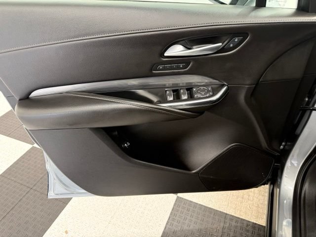 Used 2025 Cadillac XT4 Premium Luxury FWD image 14