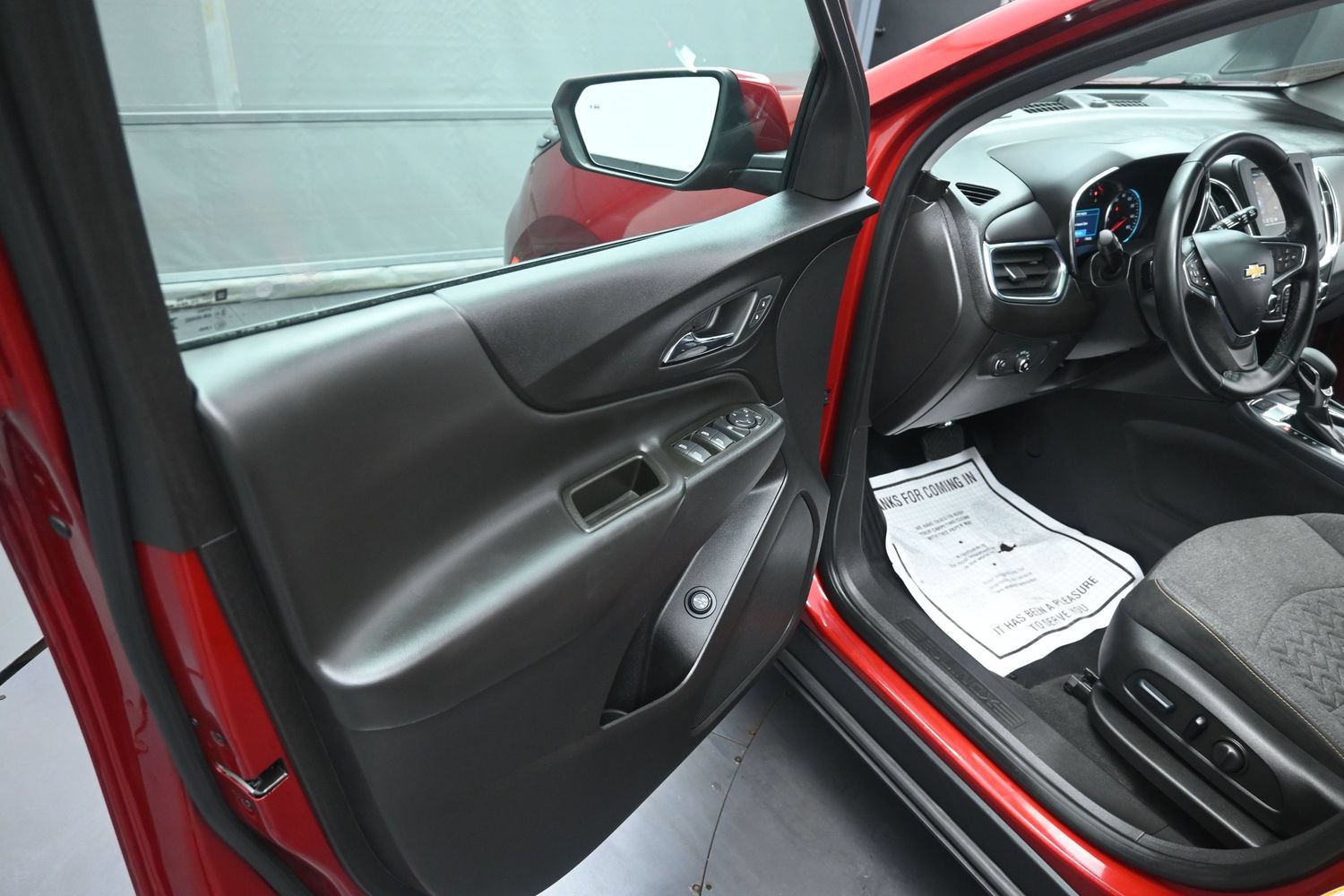 Used 2024 Chevrolet Equinox LT w/ LPO, Floor Liner Package AWD/4WD image 15
