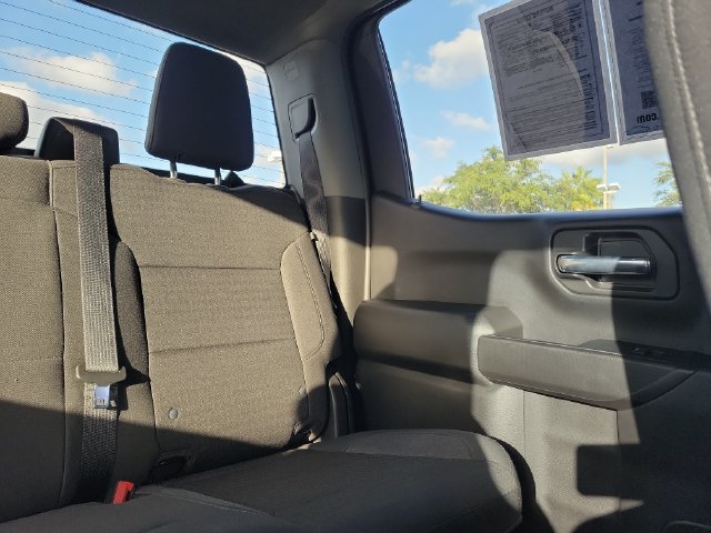 Certified 2022 Chevrolet Silverado 1500 Custom AWD/4WD image 15