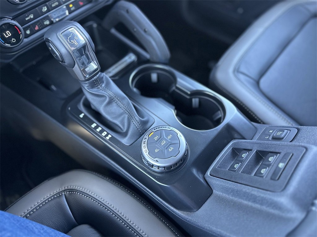 New 2025 Ford Bronco Outer Banks w/ Sasquatch Package image 24