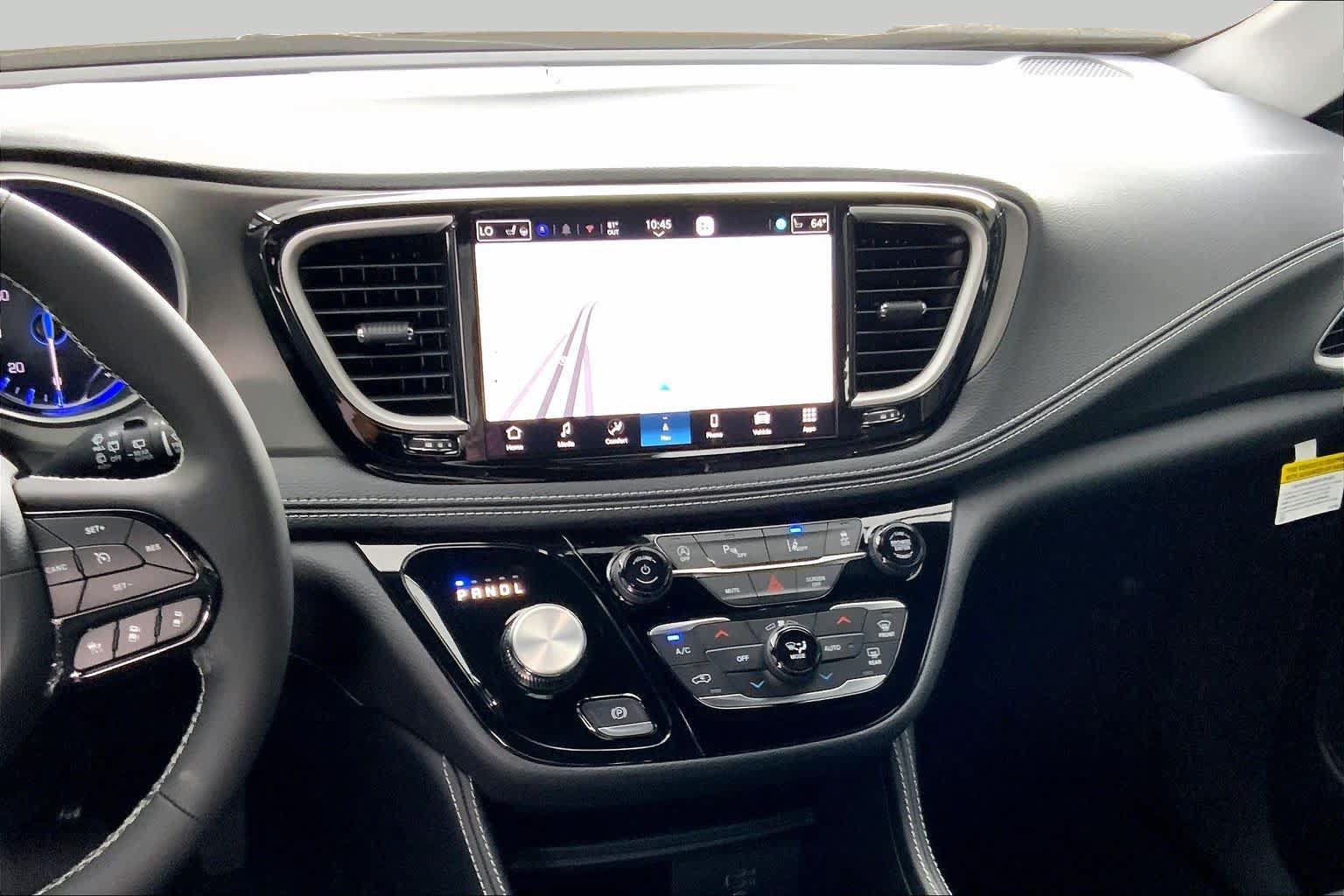 New 2027 Chrysler Pacifica Limited FWD image 13