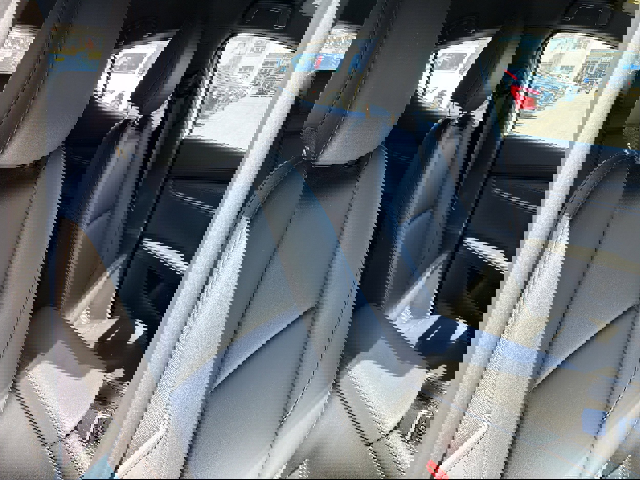 Used 2024 MAZDA MAZDA3 s image 9