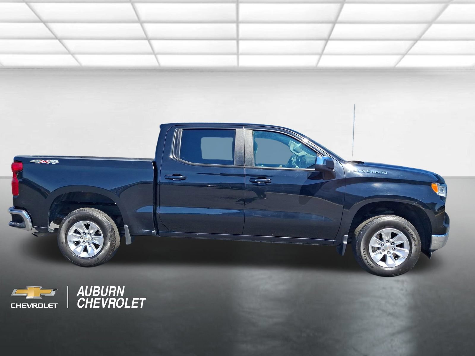 Used 2025 Chevrolet Silverado 1500 LT AWD/4WD video 2
