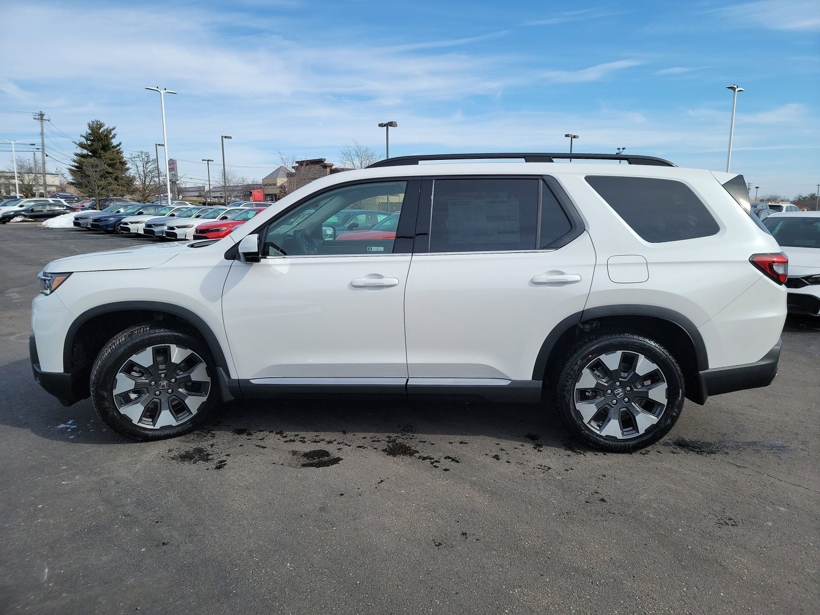 New 2026 Honda Pilot Touring image 4