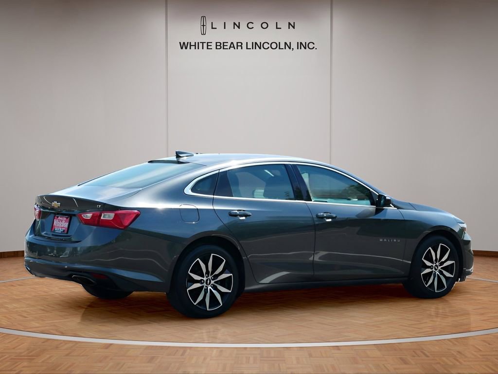 Used 2016 Chevrolet Malibu LT FWD image 5