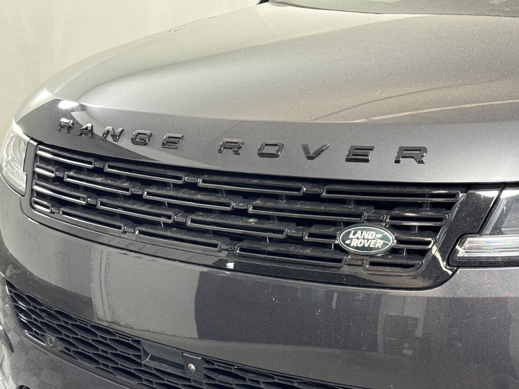 New 2027 Land Rover Range Rover Sport SE AWD/4WD image 12