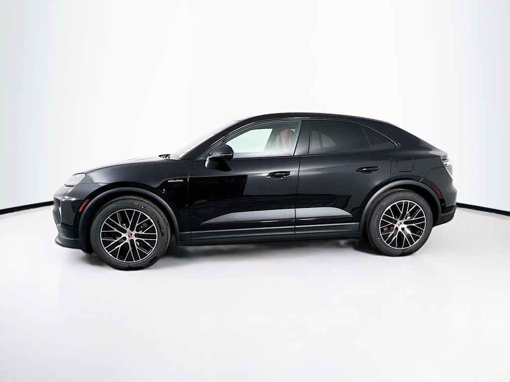 New 2026 Porsche Macan 4 Electric AWD/4WD image 2