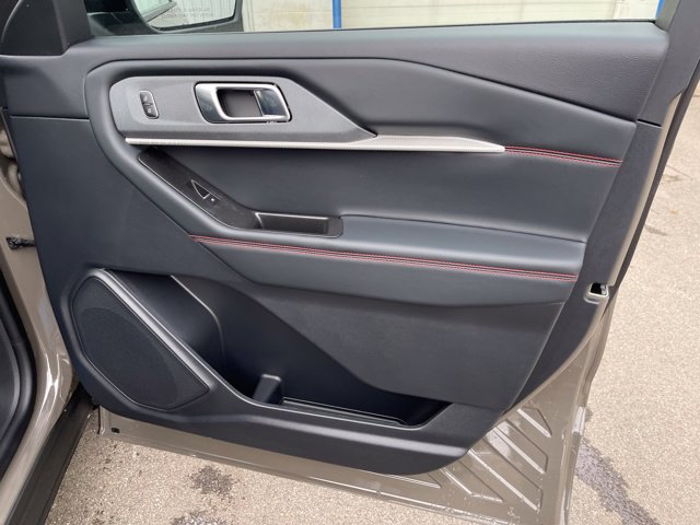 New 2026 Ford Explorer ST-Line w/ ST-Line Street Pack AWD/4WD image 41