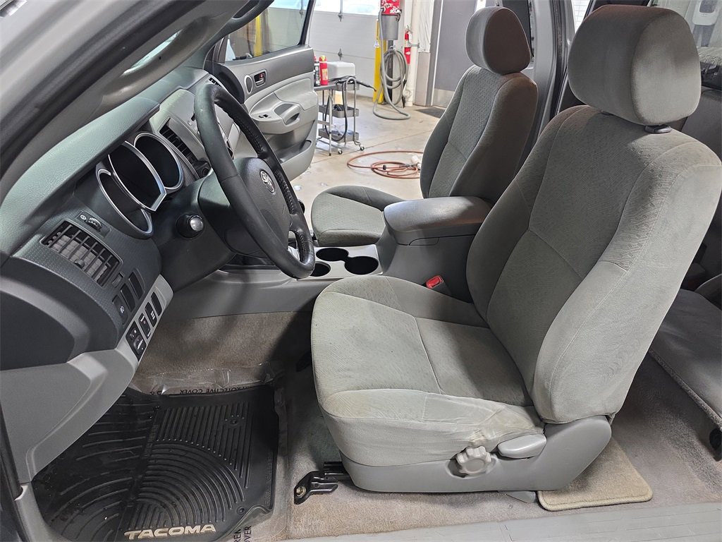 Used 2005 Toyota Tacoma 4x4 Access Cab image 14