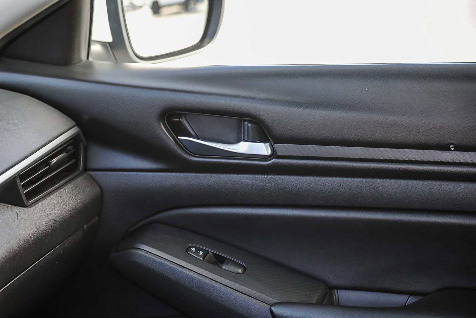 Used 2022 Nissan Altima 2.5 S image 21