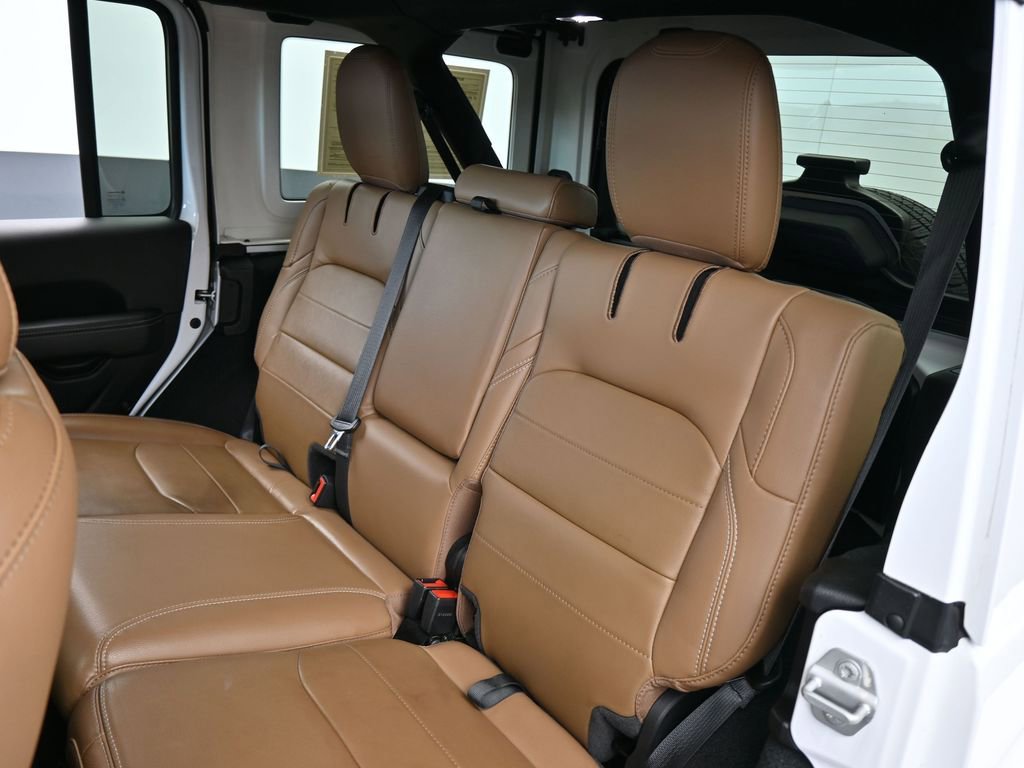 Used 2022 Jeep Wrangler Unlimited Sahara w/ Safety Group image 37