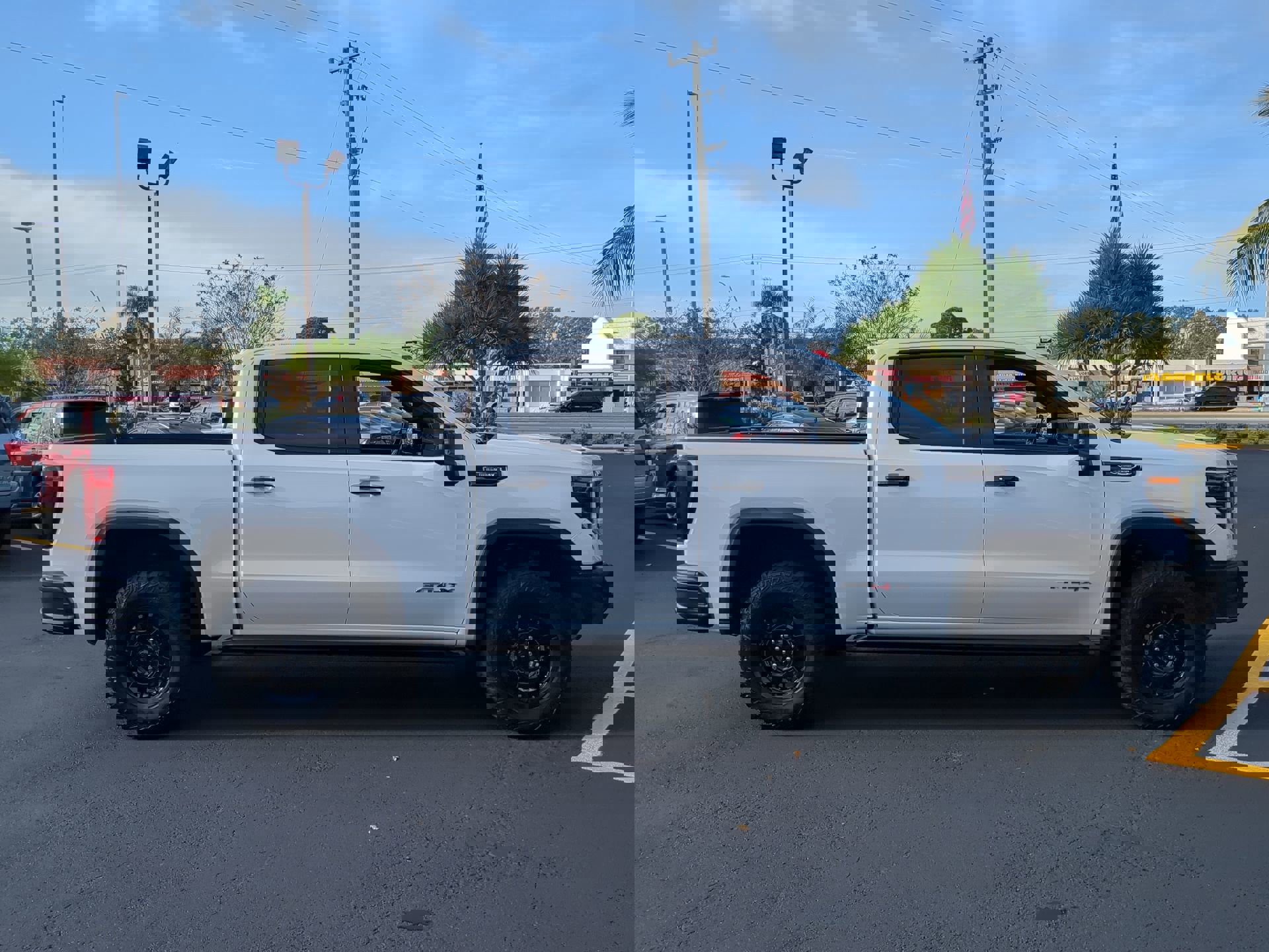 Used 2024 GMC Sierra 1500 AT4X w/ AT4X AEV Edition image 5