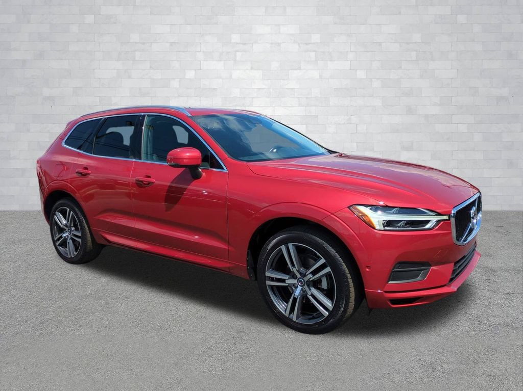 Used 2019 Volvo XC60 T5 Momentum w/ Multimedia Package AWD/4WD image 2