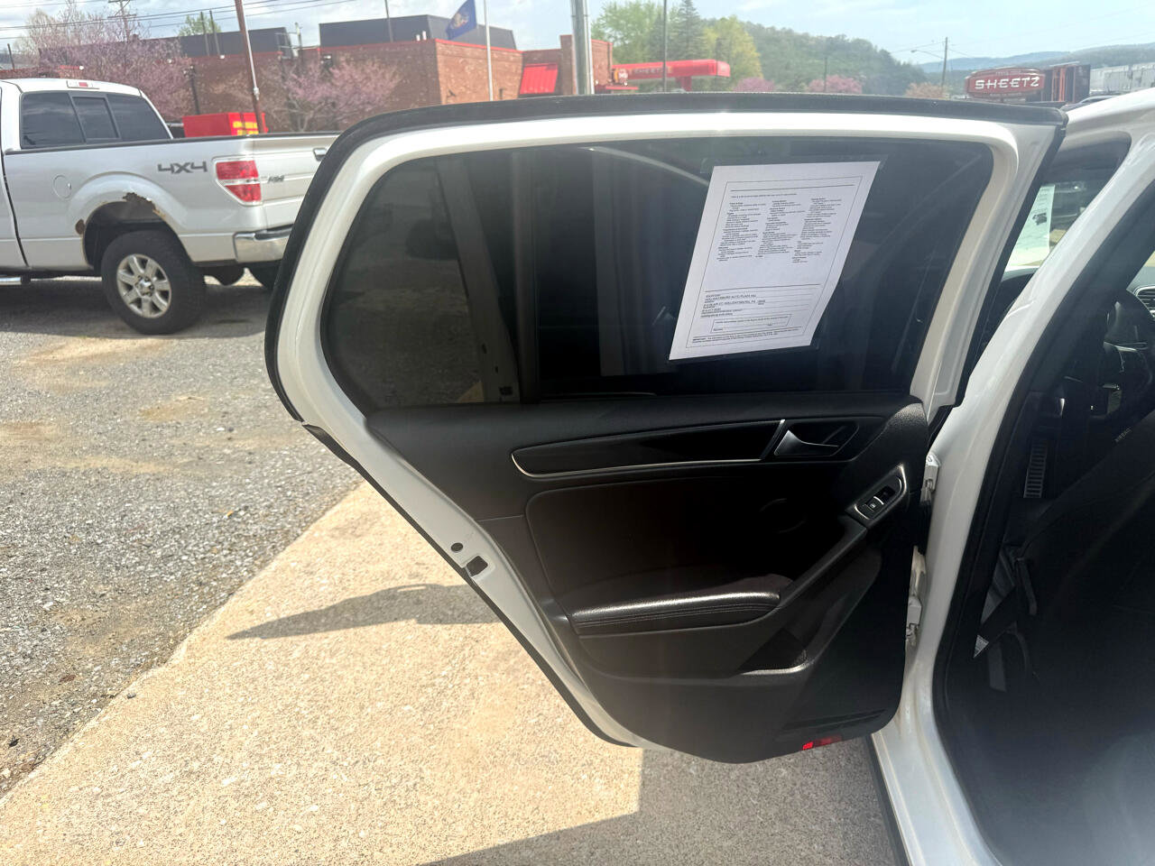 Used 2014 Volkswagen GTI Driver's Edition image 39