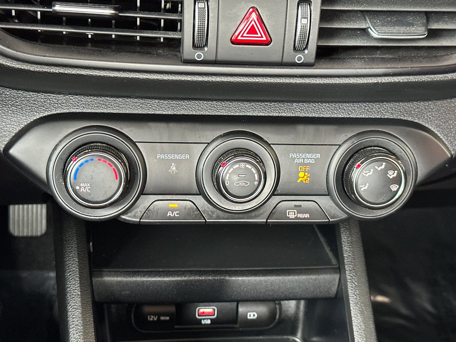 Certified 2024 Kia Forte LXS w/ LXS Technology Package image 26