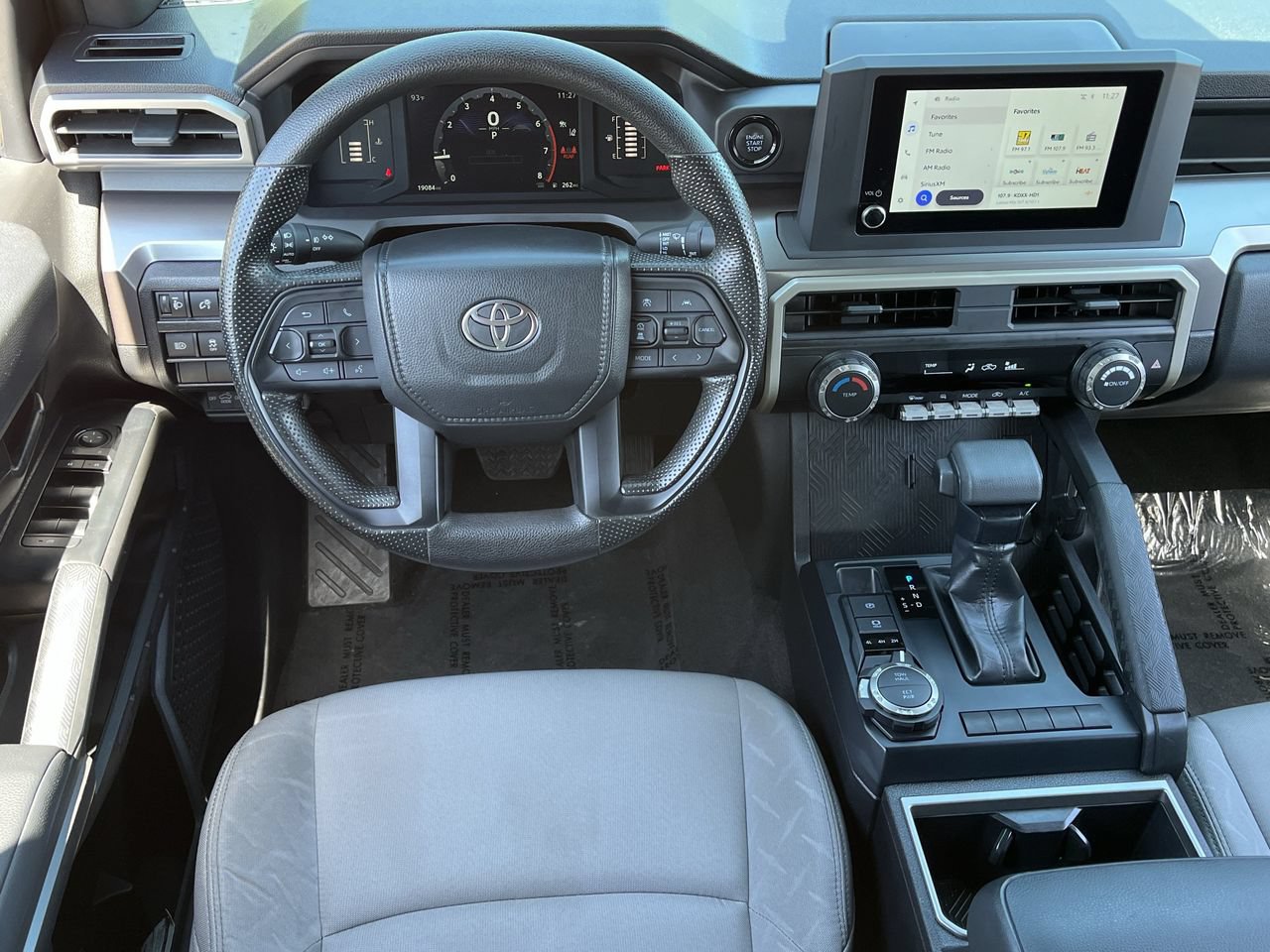 Used 2025 Toyota Tacoma SR5 AWD/4WD image 10