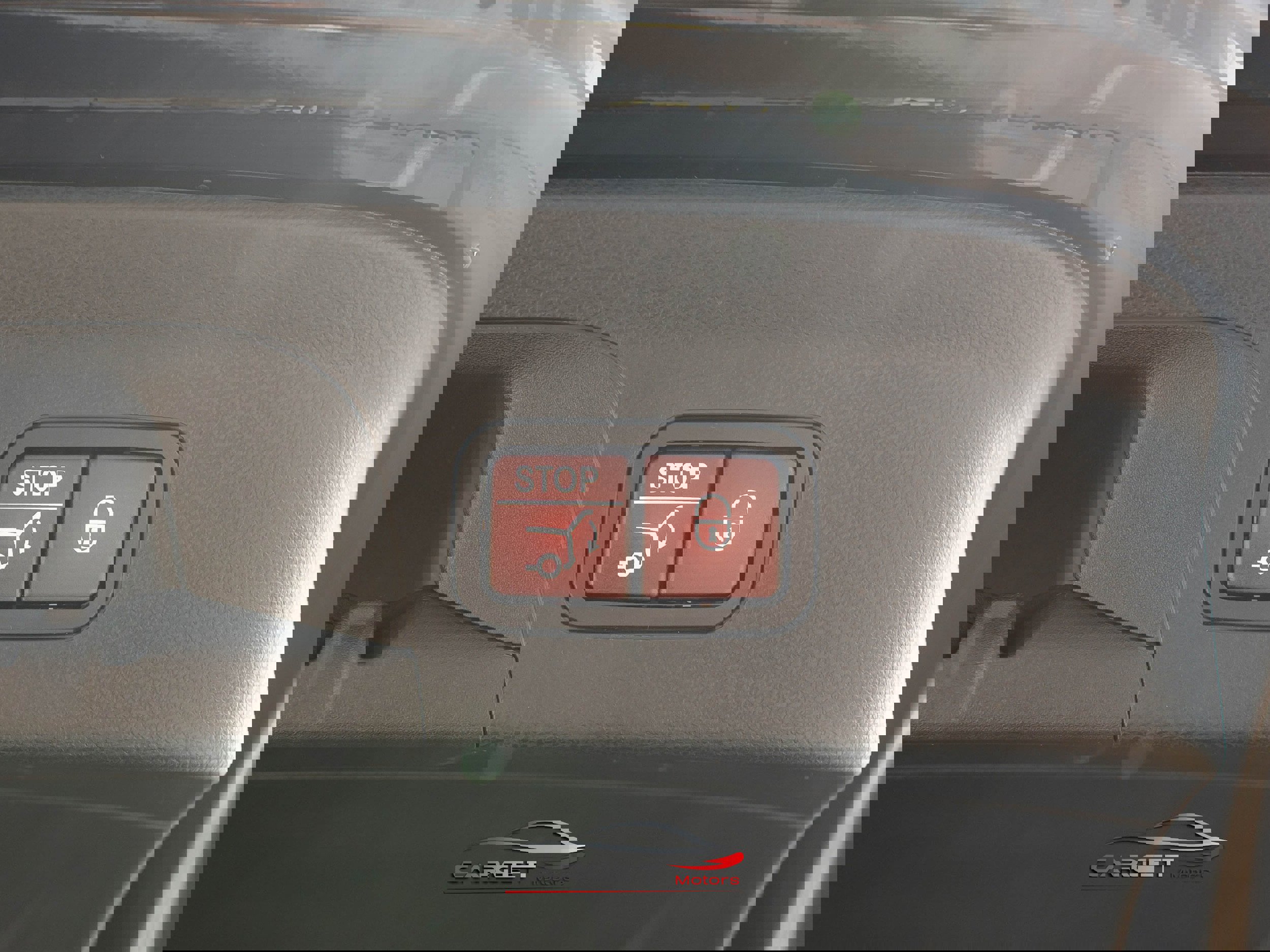 Used 2020 Mercedes-Benz GLC 300 4MATIC Coupe image 46