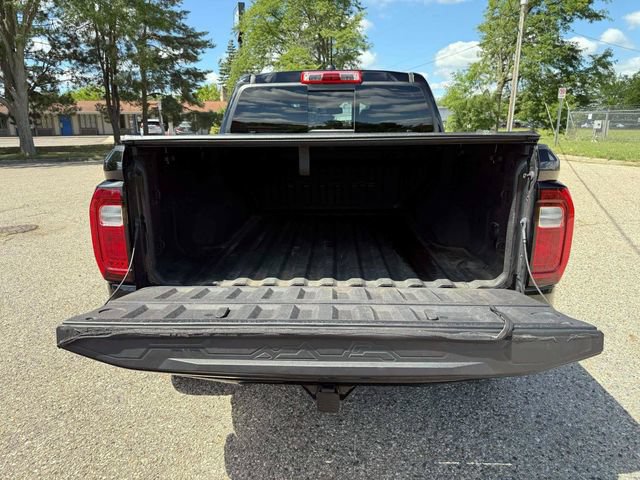 Used 2024 GMC Canyon AT4X AWD/4WD image 13