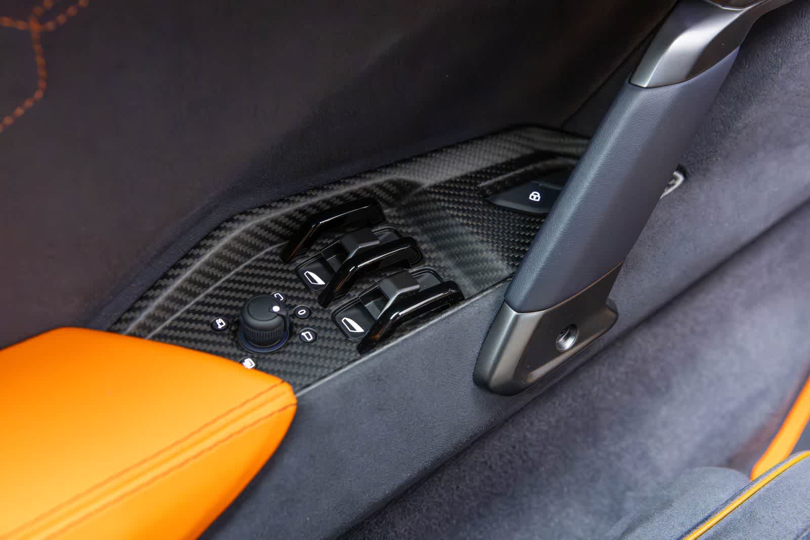 Used 2024 Lamborghini Revuelto AWD/4WD image 28