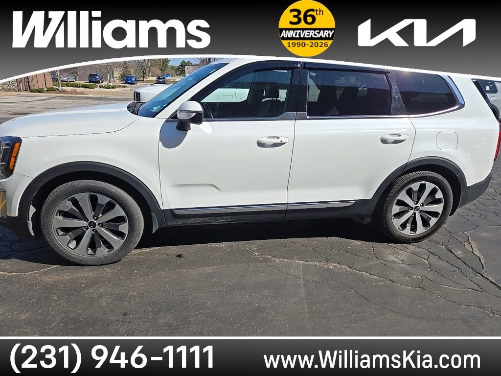 Used 2020 Kia Telluride EX w/ EX Premium Package AWD/4WD image 4
