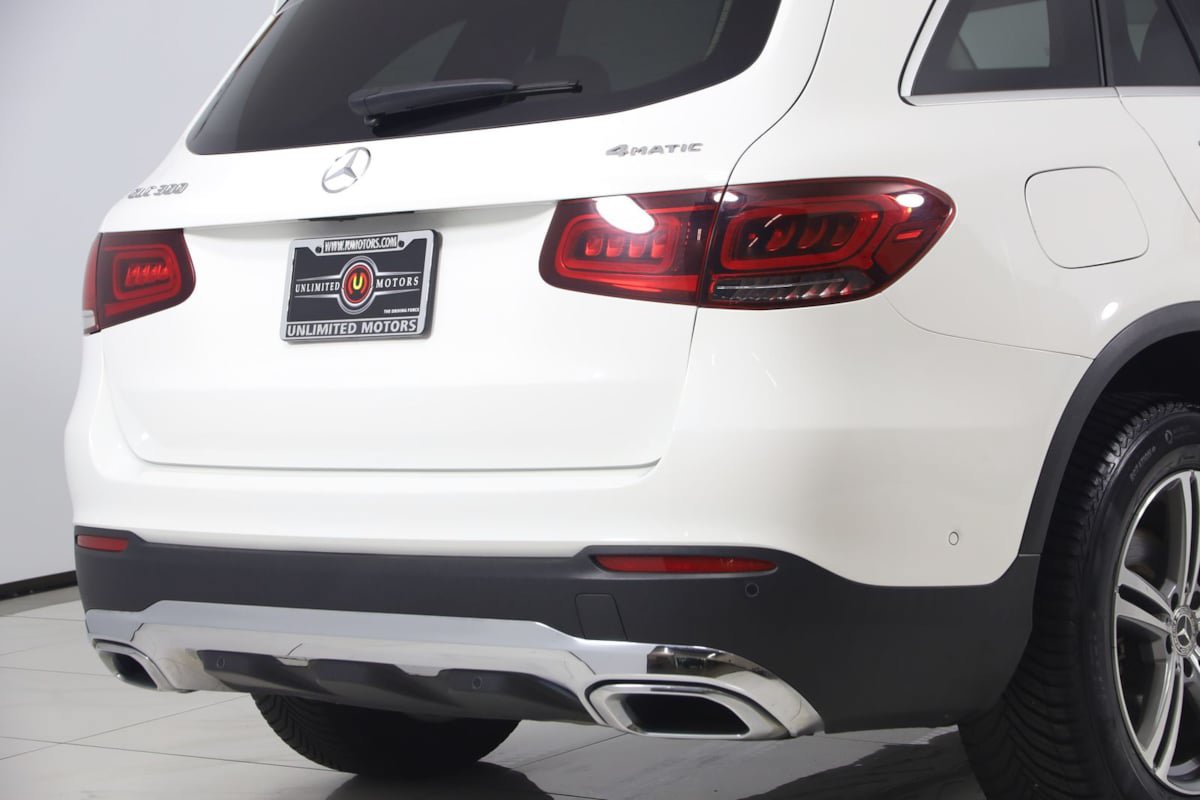 Used 2021 Mercedes-Benz GLC 300 4MATIC image 47