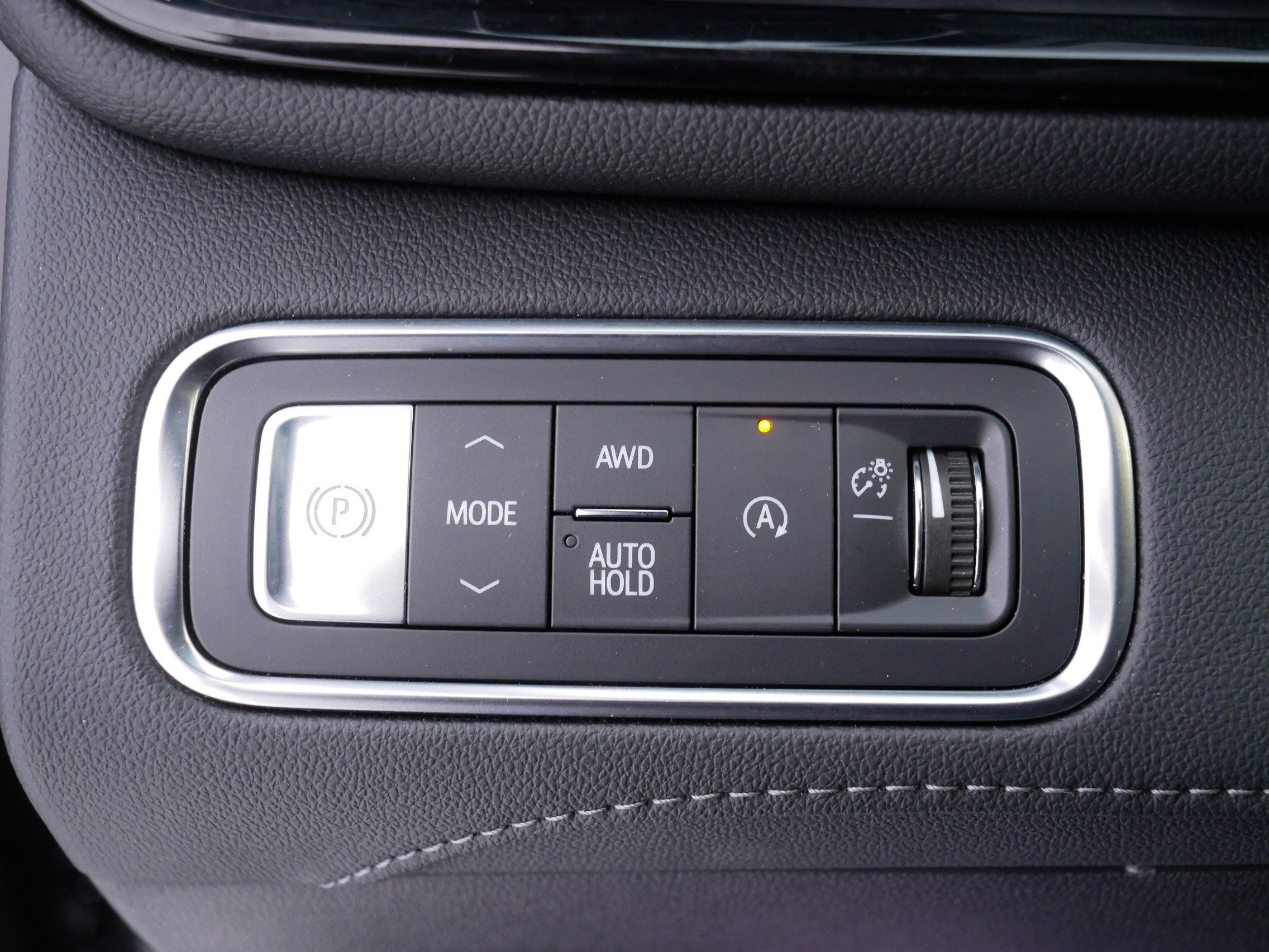 Certified 2025 Buick Enclave Preferred image 26