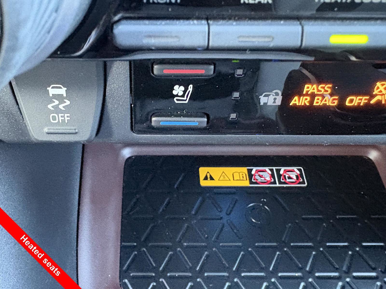 Used 2024 Toyota RAV4 Limited image 7