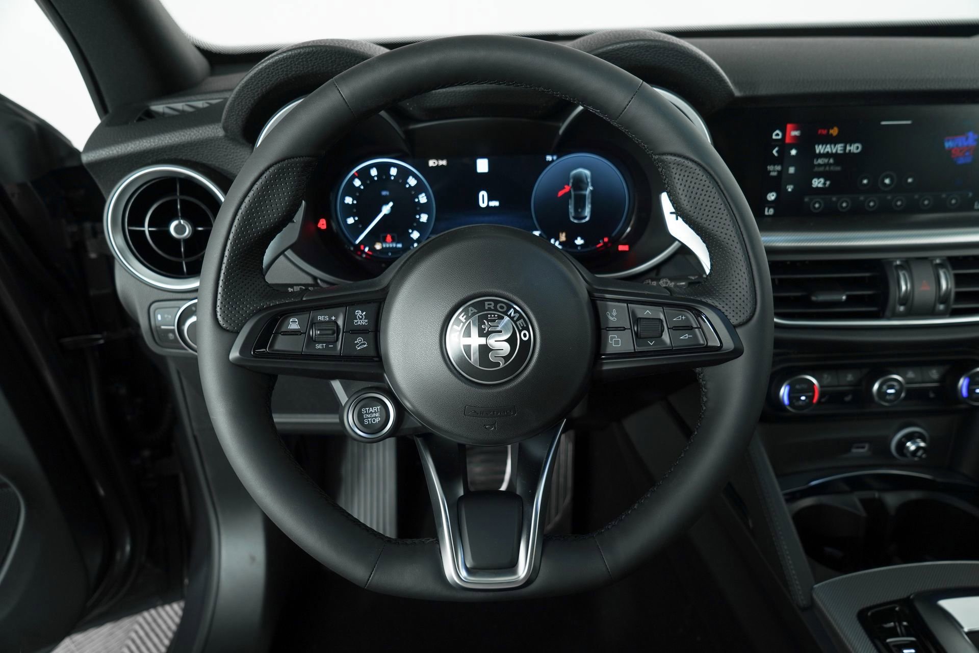 New 2025 Alfa Romeo Stelvio Sprint AWD/4WD image 23