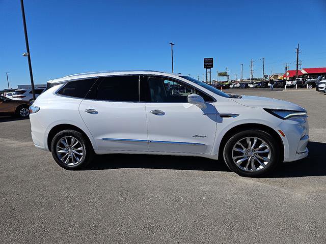 Used 2024 Buick Enclave Avenir w/ Avenir Technology Package image 6