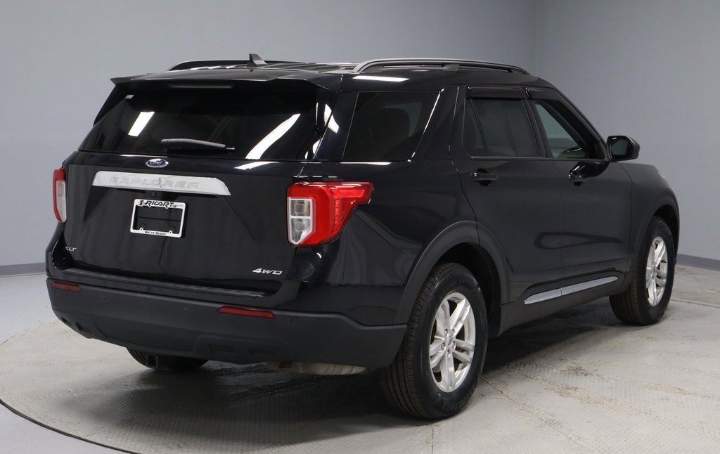 Certified 2021 Ford Explorer XLT image 11