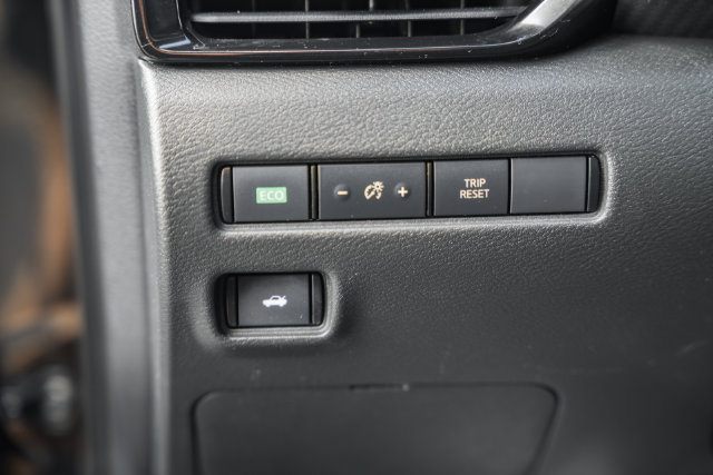 Used 2020 Nissan Sentra SV w/ Trunk Package FWD image 36
