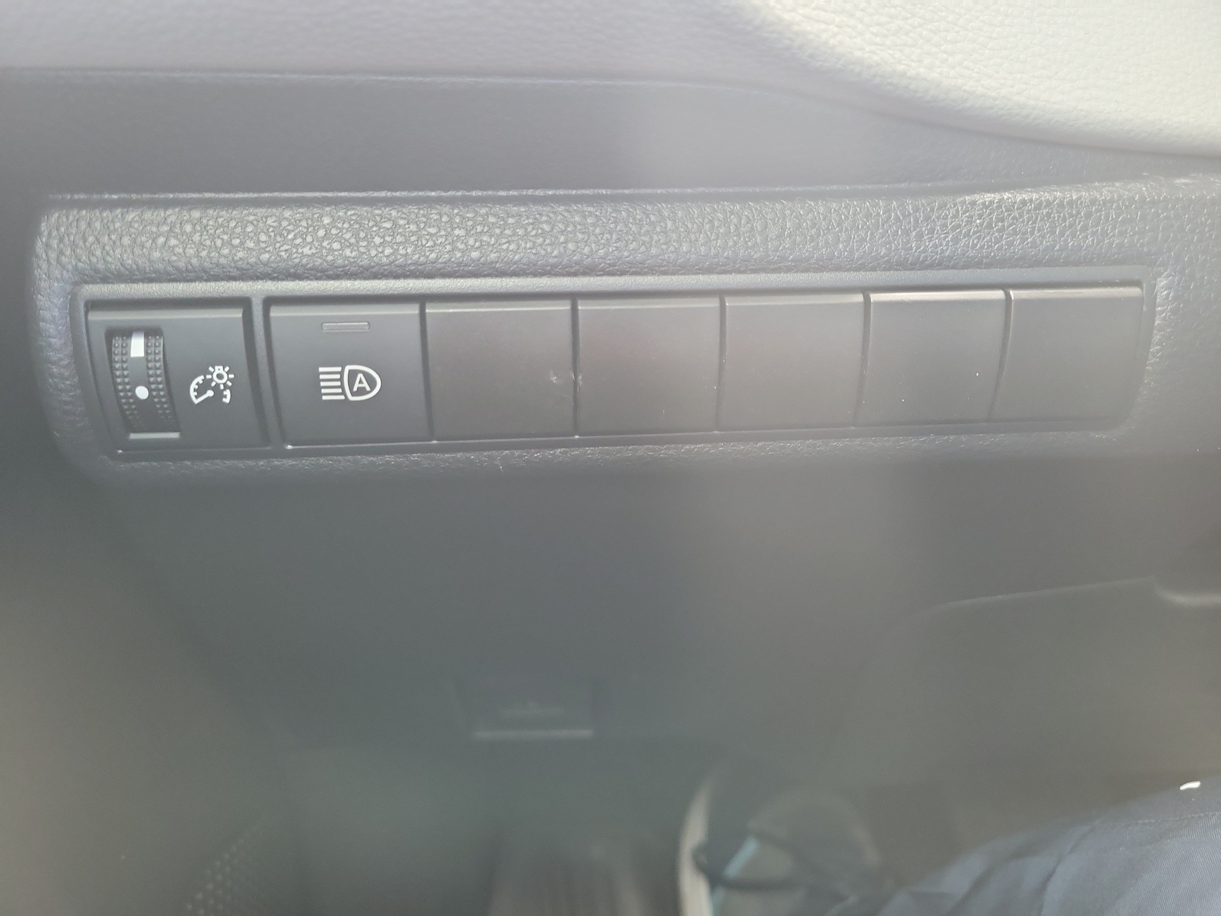 Certified 2023 Toyota Corolla LE FWD image 30