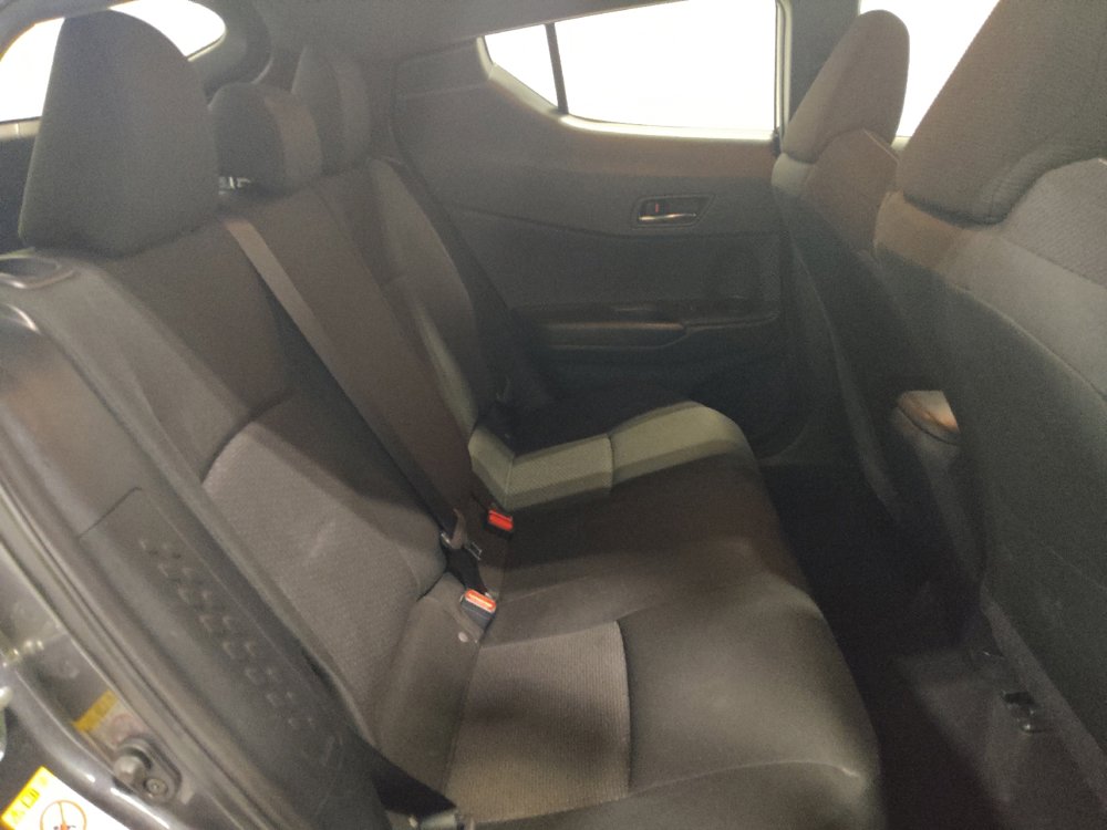 Used 2018 Toyota C-HR XLE image 19