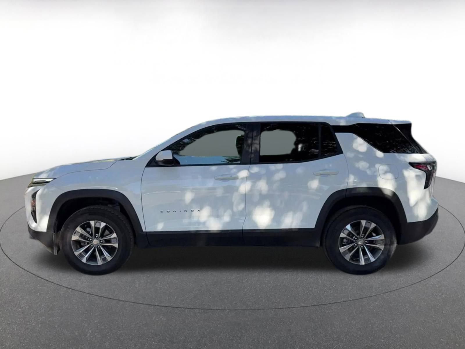 Used 2025 Chevrolet Equinox LT image 9