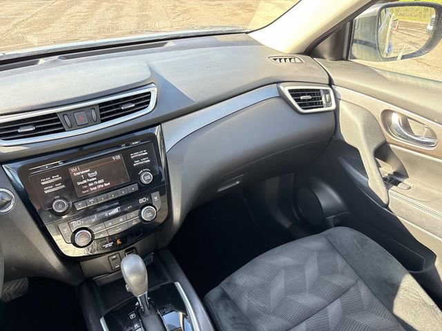 Used 2015 Nissan Rogue SV image 15