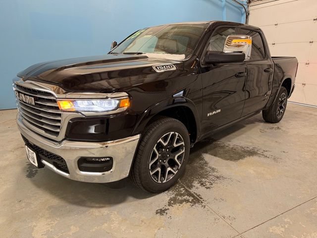 Used 2025 RAM 1500 Laramie w/ Advanced Safety Group II AWD/4WD image 1