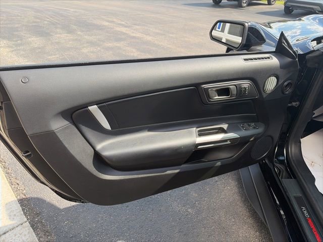 Used 2022 Ford Mustang Shelby GT500 w/ Technology Package RWD image 12