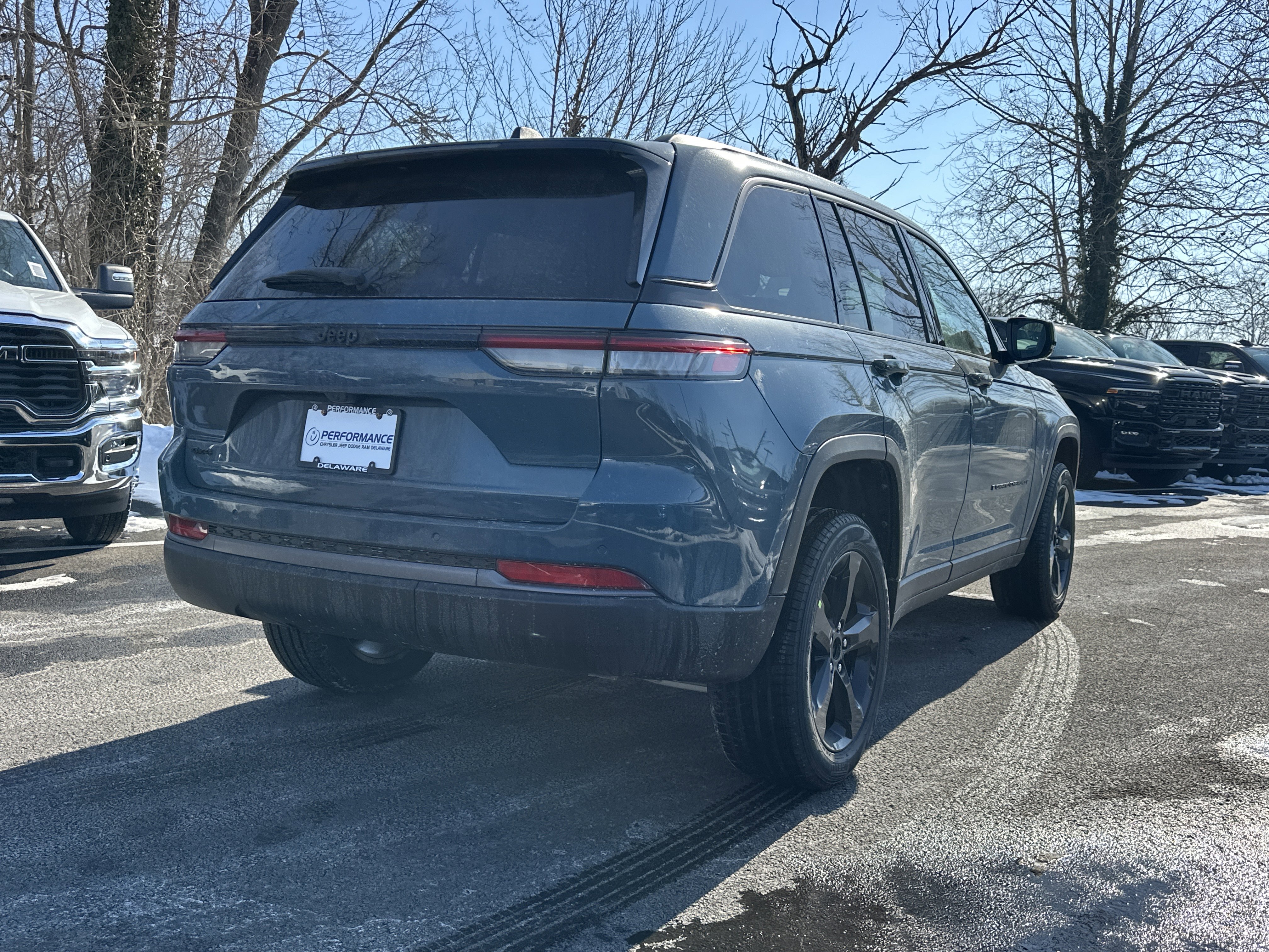 New 2026 Jeep Grand Cherokee Limited w/ Limited Altitude Package image 17