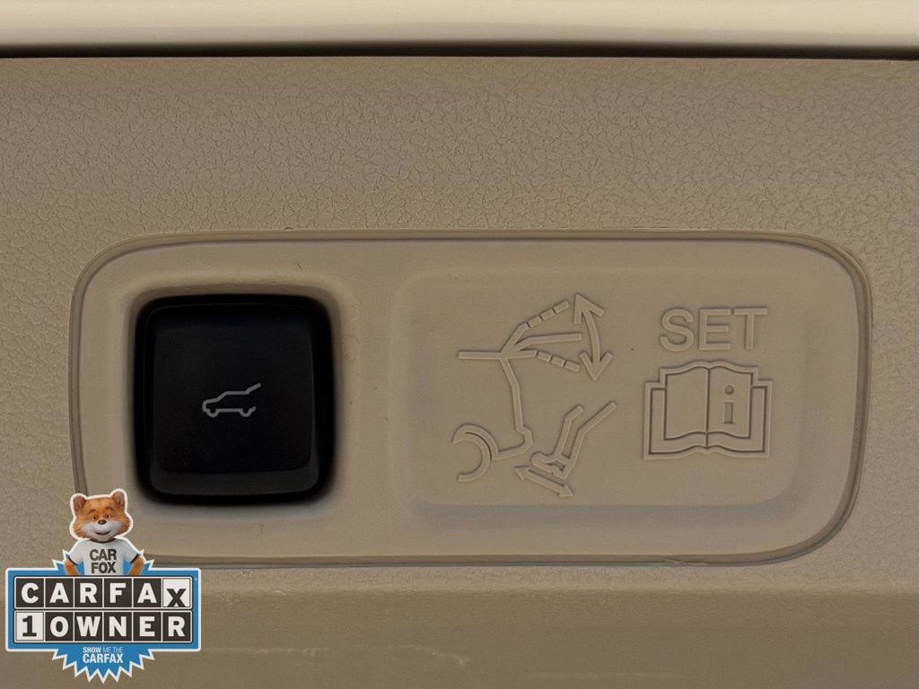 Used 2021 Lincoln Navigator L Reserve w/ Luxury Package RWD image 31