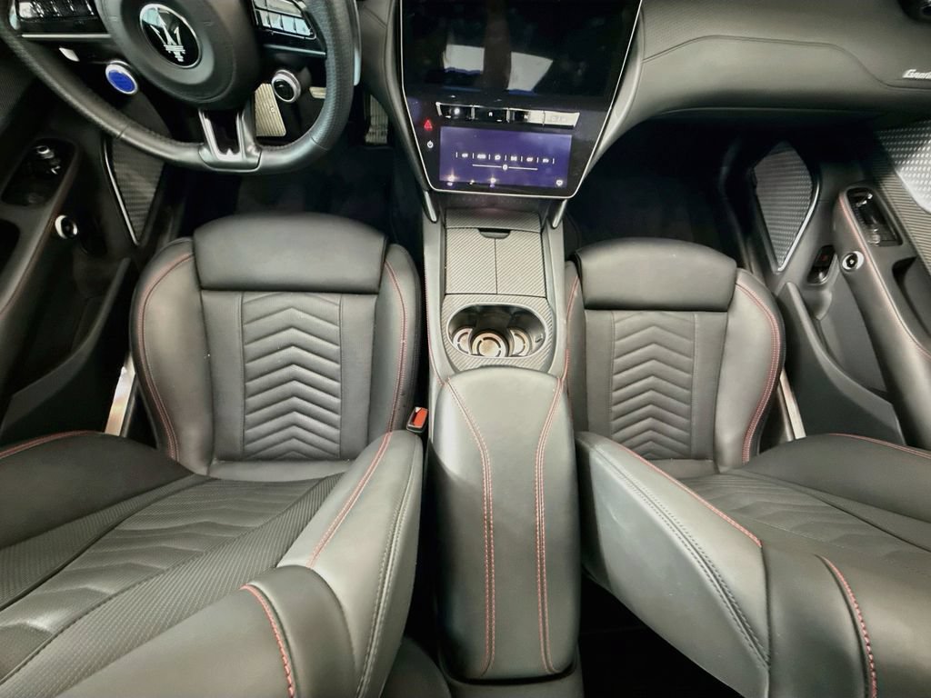 Used 2024 Maserati GranTurismo Trofeo AWD/4WD image 16