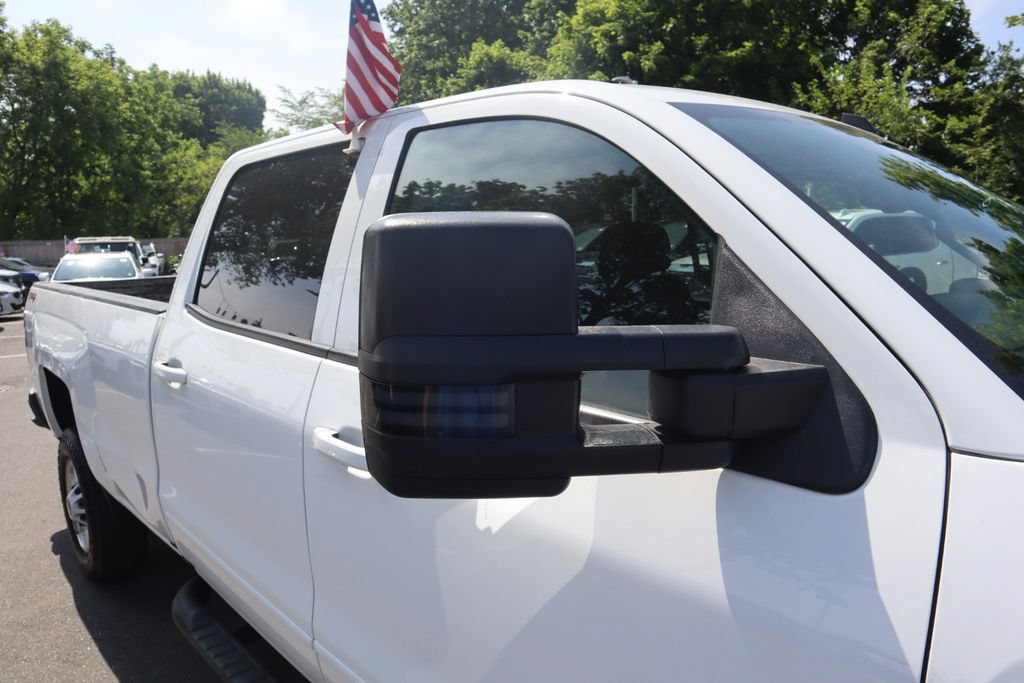 Used 2019 Chevrolet Silverado 2500 LT AWD/4WD image 12