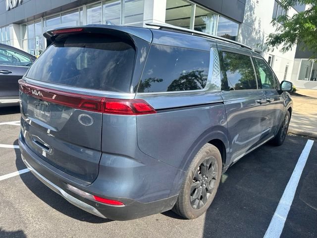 Certified 2024 Kia Carnival SX FWD image 3