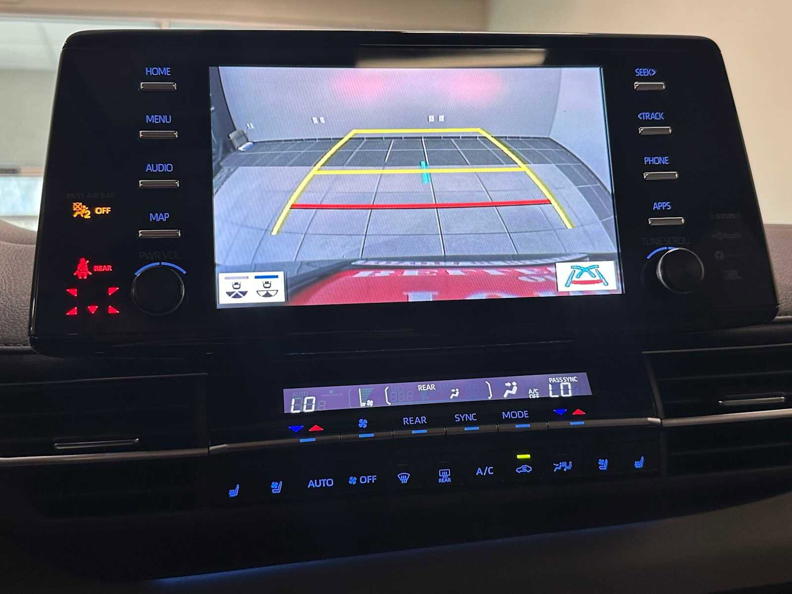 Certified 2021 Toyota Sienna Limited image 14