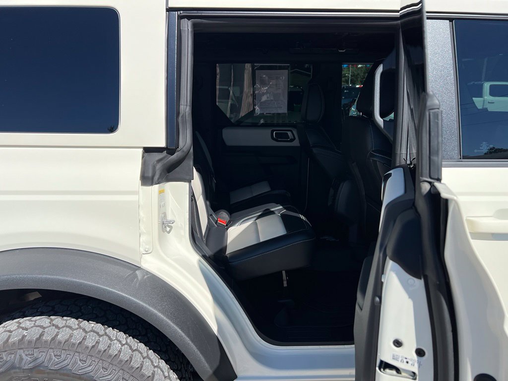 Used 2026 Ford Bronco Outer Banks w/ Sasquatch Package AWD/4WD image 19