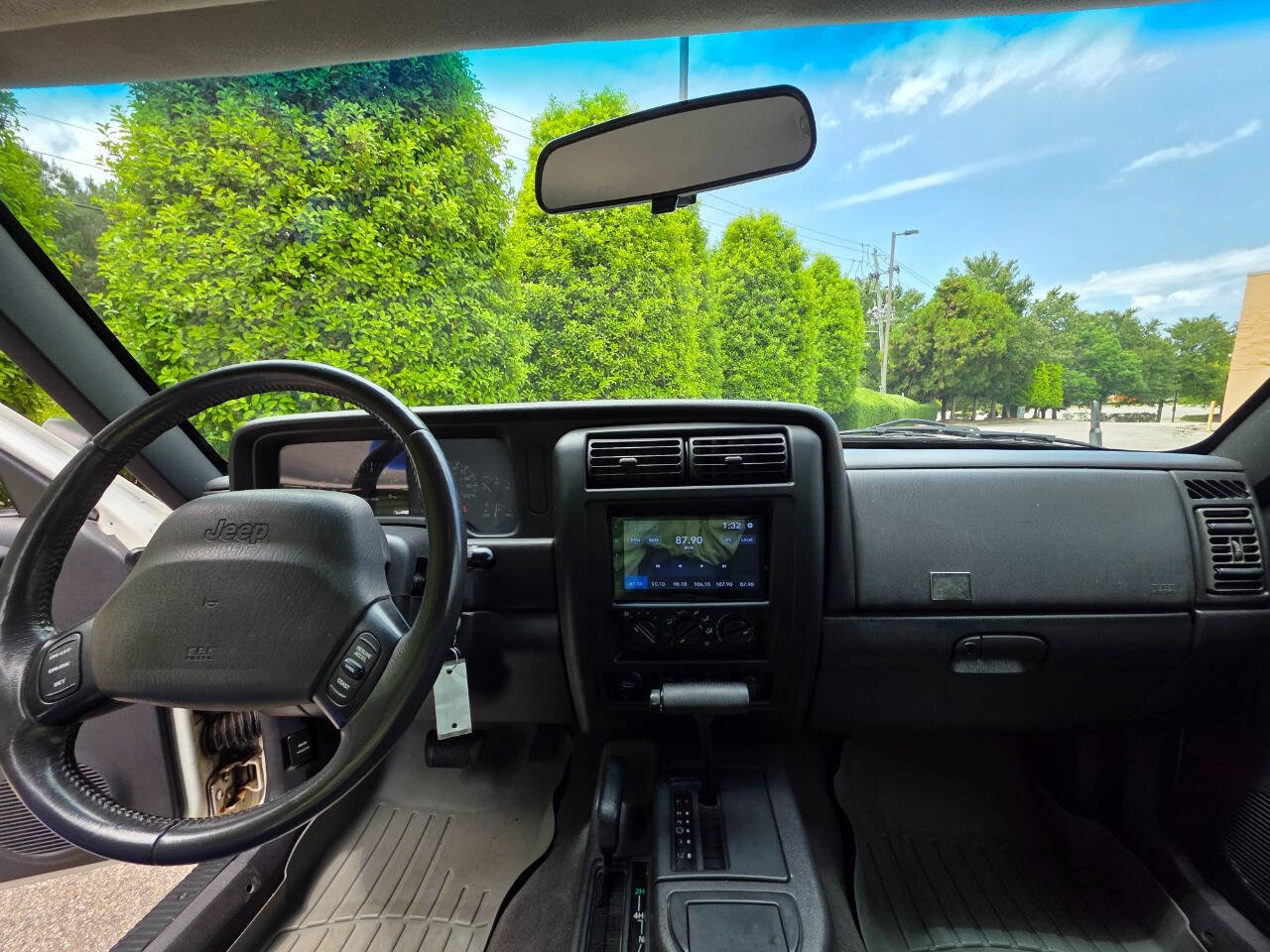 Used 2001 Jeep Cherokee Sport AWD/4WD image 14