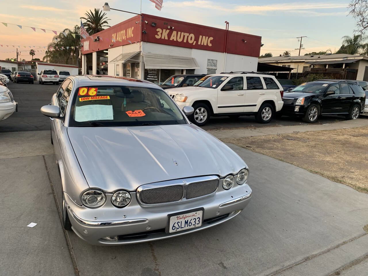 Used 2006 Jaguar XJ8 image 4
