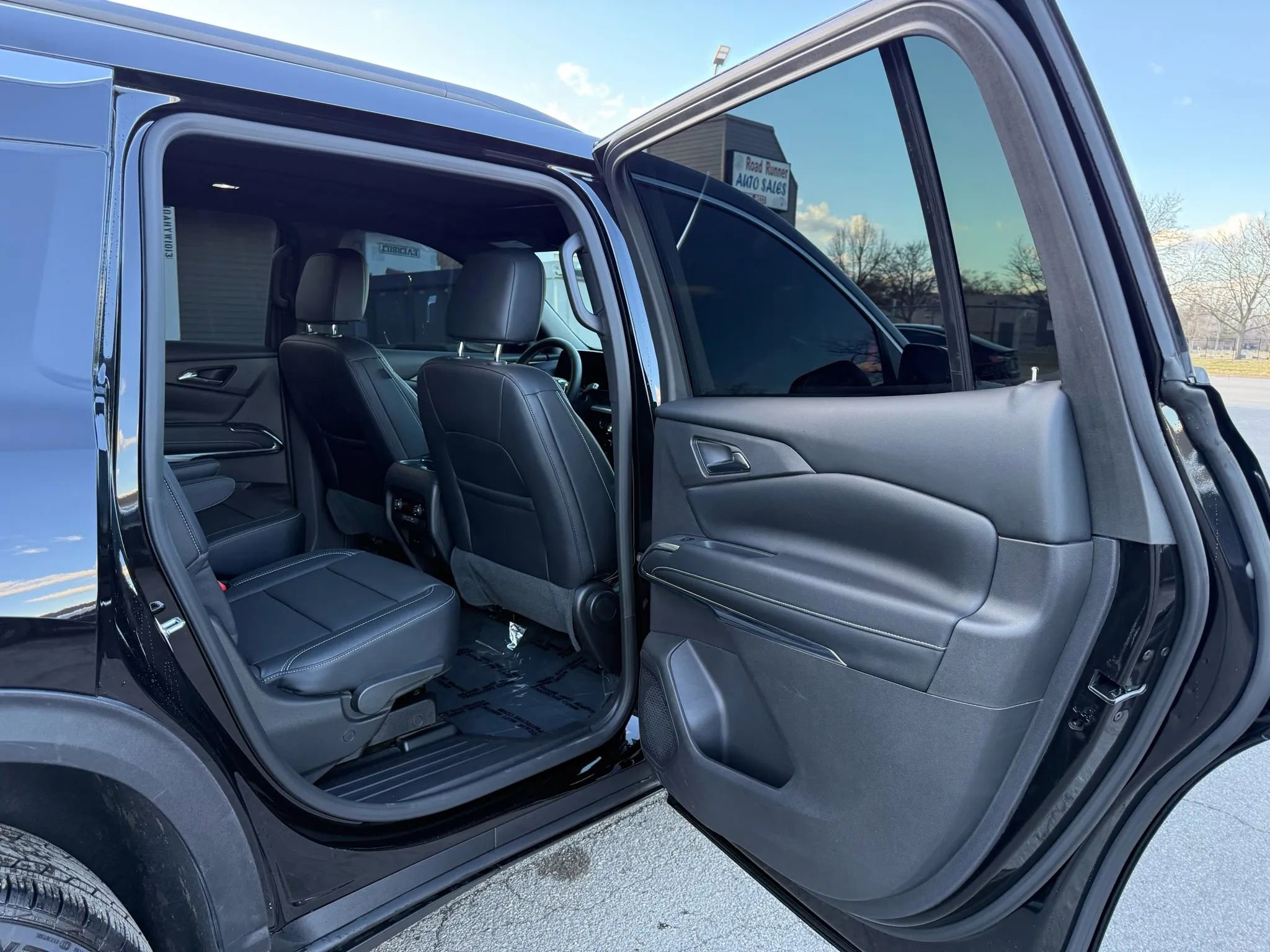 Used 2026 Chevrolet Traverse LT w/ Sun and Wheel Package image 20