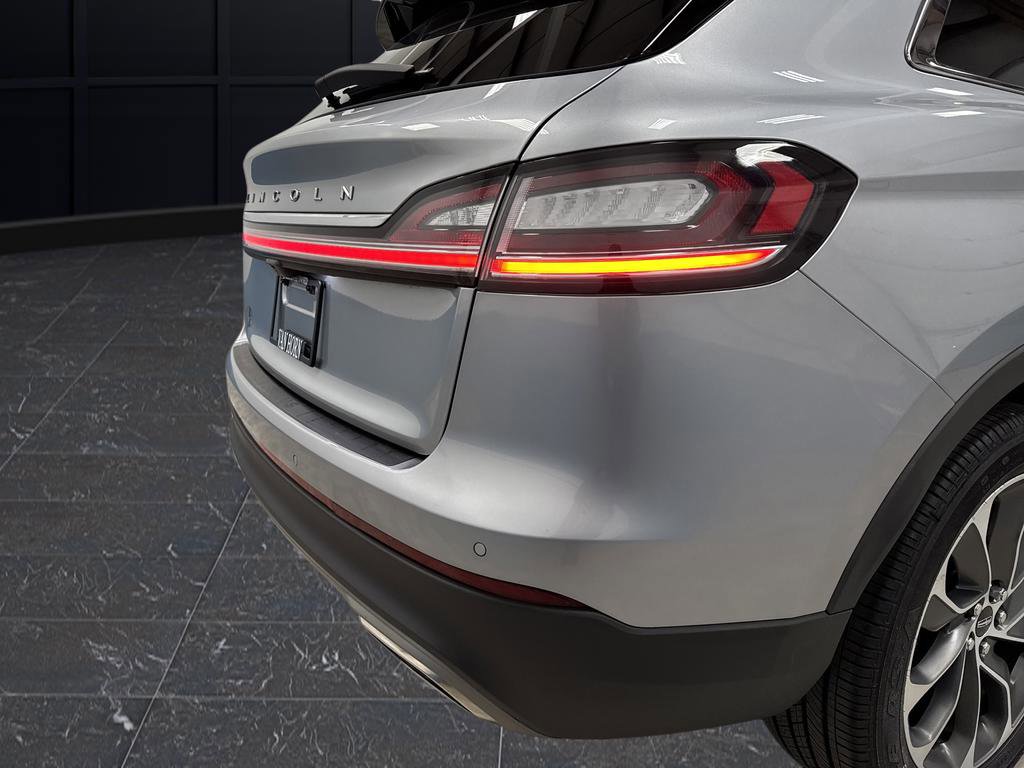 Used 2022 Lincoln Nautilus Reserve image 34