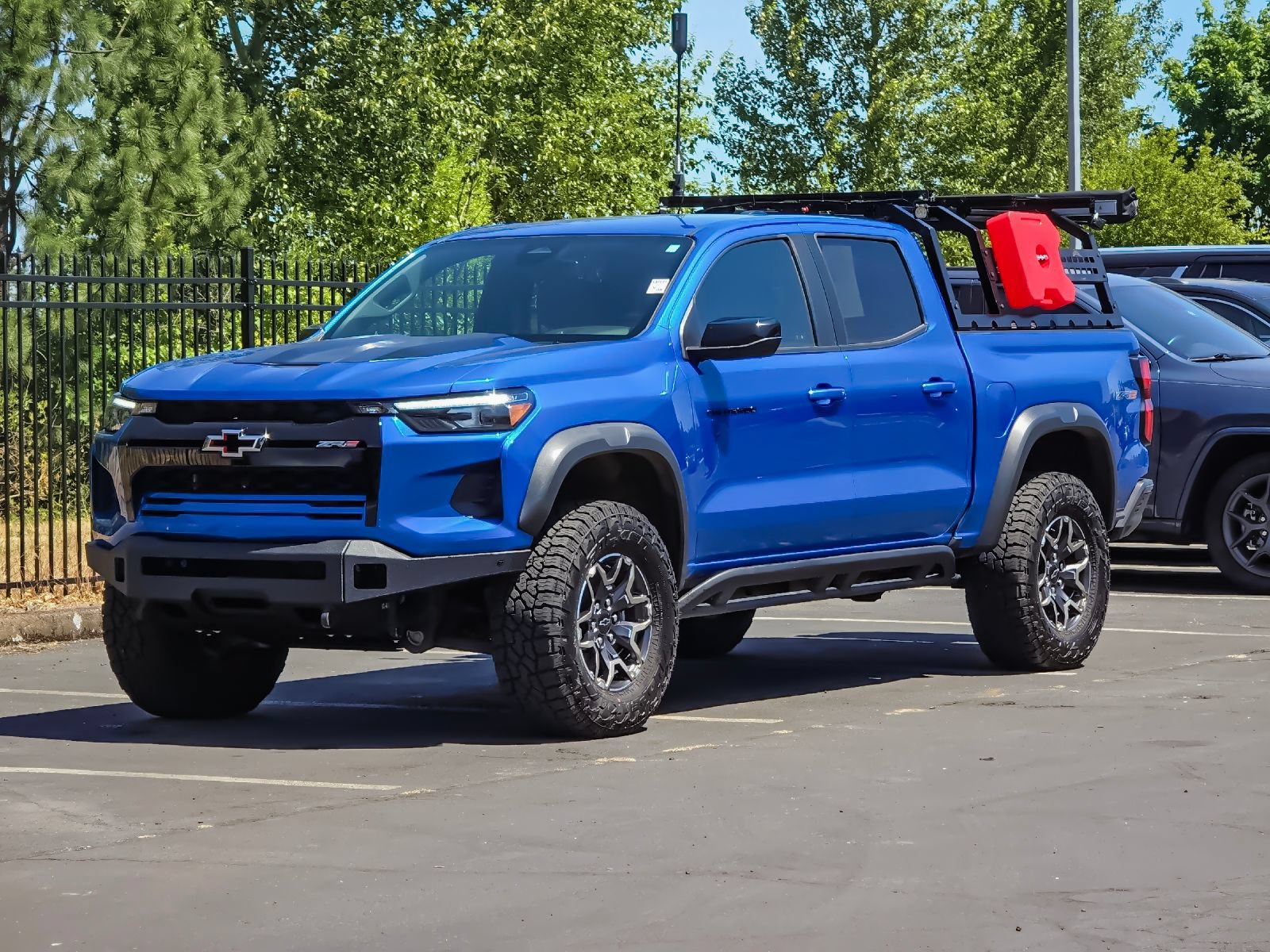 Used 2023 Chevrolet Colorado ZR2 w/ ZR2 Convenience Package III AWD/4WD image 7